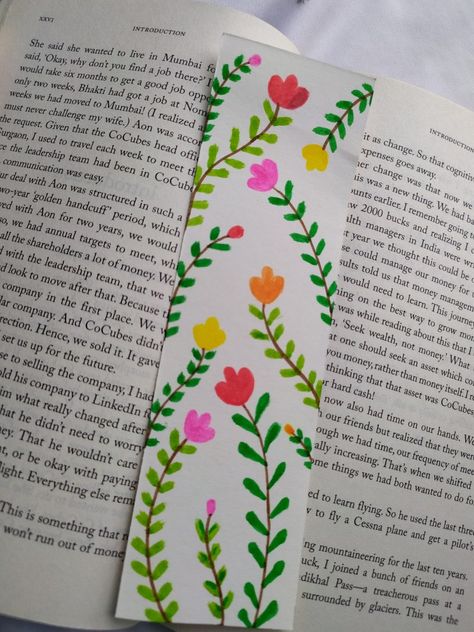 Bookmark Ideas Markers, Drawn Bookmark Ideas, Cute Bookmark Ideas Drawing, Homemade Bookmarks Aesthetic, Bookmark Ideas Aesthetic Diy, Cute Bookmarks Diy Simple, Book Mark Ideas Easy, Bookmark Ideas Drawing, Marque Page Diy