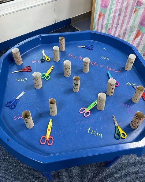 Eyfs Baseline Activities, Fine Motor Skills Year 1, Fine Motor Activities For Reception, Fine Motor Activities Reception, Fine Motor Skills Tuff Tray Ideas, Fine Motor Provocations, Reception Fine Motor Activities, Tuff Tray Fine Motor Skills, Transition Activities Eyfs