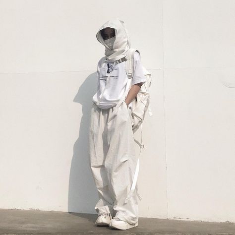 White Streetwear Outfit, White Techwear, Cyberpunk Men, Techwear Men, White Outfit For Men, Coachella Fits, Ninja Outfit, White Streetwear, Party Outfit Men