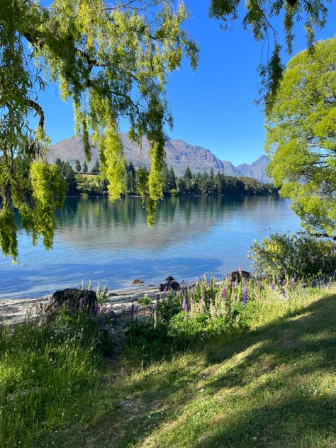 Country Lake Aesthetic, Norwegian Countryside, Scenic Mountains, Nature Cottagecore, Green Cottagecore, Isaiah 65, Cottagecore Country, Heartwarming Pictures, Scandinavian Aesthetic