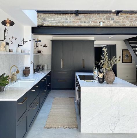 Kitchen Diner Lounge, Instagram Reality, Black Cladding, House Extension Plans, Open Plan Kitchen Diner, Hackney London, Cosy Kitchen, Open Plan Kitchen Living Room, London Kitchen