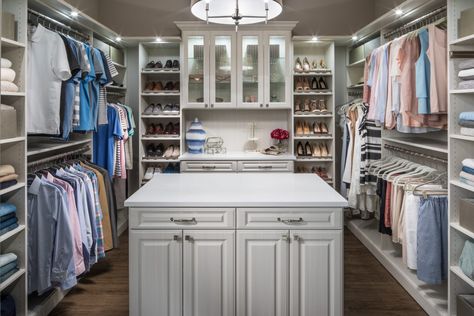 Inspired Closets | Boutique Closet Easy Closet Organization Ideas, Inspired Closets, Boutique Style Closet, Closet Design Plans, Easy Closet Organization, Easy Closet, Master Closet Design, House Closet, Custom Closet Organization