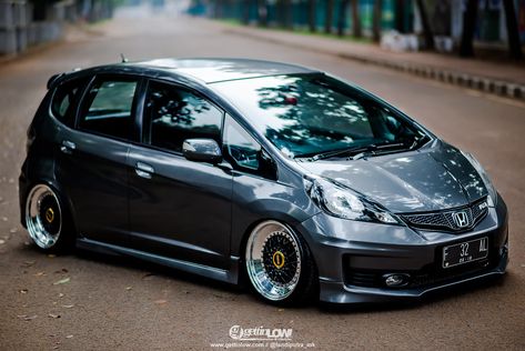 Honda Fit Sport Modified, Honda Fit Custom, Honda Jazz Modified, Honda Fit Modified, 2015 Honda Fit, Toyota Corolla Sport, Honda Fit Sport, Veloster Turbo, Honda Fit Jazz