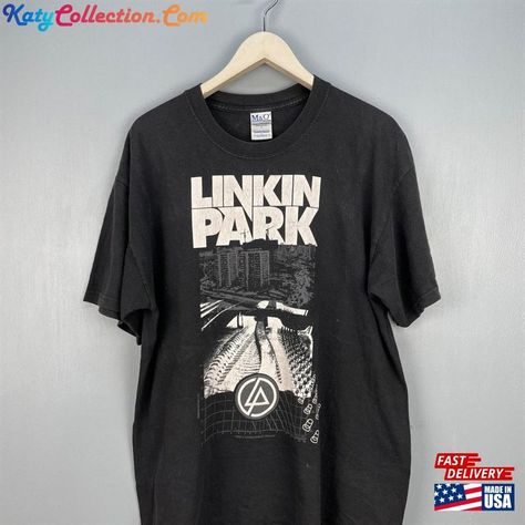 Band Shirt Outfits Grunge, Vintage Band Tees Outfits, Linkin Park Tshirt, Linkin Park Shirt, Band Shirt Outfits, Linkin Park Band, Band Tee Outfits, Linking Park, Dr Wardrobe