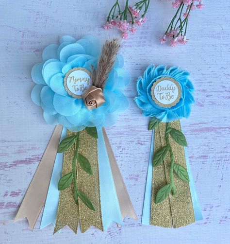 Baby Shower Pin, Baby Shower Corsage, Dad To Be, Mommy To Be, Boho Baby Shower, Boho Baby, Boy Mom, Boy Shower, Baby Boy Shower