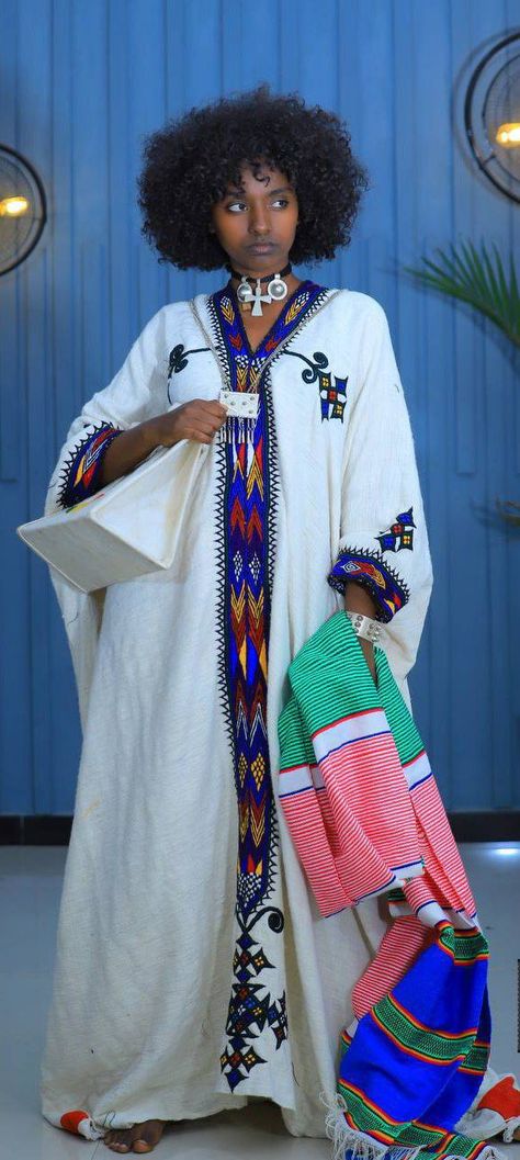 Habesha clothing Ethiopian Clothing, Ethiopian Dress, Black Is Beautiful, Henna Designs, Traditional Outfits, Artist Inspiration, The Well, Dress Making, Henna