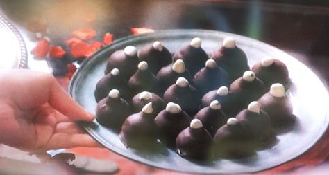 Chocolat Film Aesthetic, Chocolat Movie Aesthetic, Chocolate Movie, Movie Recipes, Beautiful Movies, Movie Cake, Movie Cakes, French Village, Martial Arts Movies