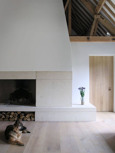 Barn Pictures, Open Plan Living Room, Casa Container, Barn Conversion, Bespoke Interiors, Timber Framing, Fireplace Design, Open Plan Living, On The Floor