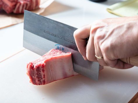 Best Chefs Knife, Best Kitchen Knives, Kitchen Gear, Cleaver Knife, Food Lab, Japanese Chef, Best Meat, Fish And Meat, French Restaurants