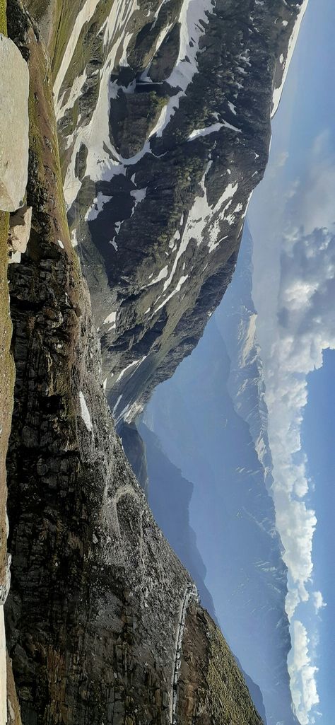 Please see the picture in landscape form ... Please rotate ur phone to see the best.  Guys i clicked this photo with my phone only not with dslr or camera  ....  #manali #snow_mountains #natures_beauty #photography #clouds  #wallpaper Mussoorie Snow Fall, Manali Snow Photography, Manali Wallpaper, Manali Photography, Photography Clouds, Clouds Wallpaper, Snow Mountains, High Places, Rockstar Aesthetic