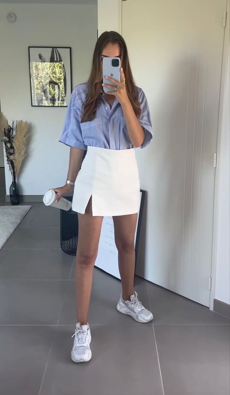 Outfit For Short Women, Looks Com Short, Skirt Outfits Aesthetic, Skort Outfit, Job Clothes, Outfit Elegantes, Creative Outfits, Outfit Zara, Europe Outfits