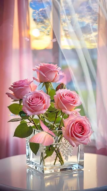 Beauty And The Beast Flower, Pink Roses Background, Quotes Flower, Very Beautiful Flowers, Rose Flower Pictures, Good Morning Flowers Pictures, Flower Gift Ideas, Hand Flowers, Love Thoughts