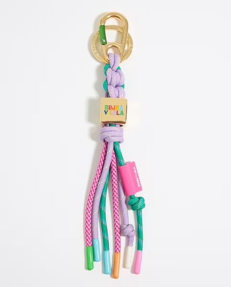 Bimba Y Lola Keychain, Macrame Bag Charm, Diy Bag Charm, Diy Projects To Make And Sell, Diy Keyring, Pola Macrame, Keychain Craft, Diy Bracelet Designs, Handmade Jewelry Tutorials