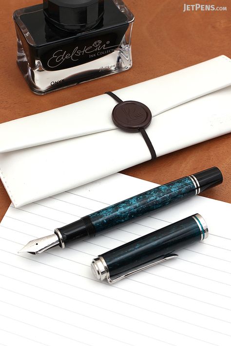 Fancy Fountain, Pelikan Fountain Pen, Bullet Pen, Pen Pen, Fine Writing Instruments, New Pen, Pen Pals, Jet Pens, Fountain Pen Ink