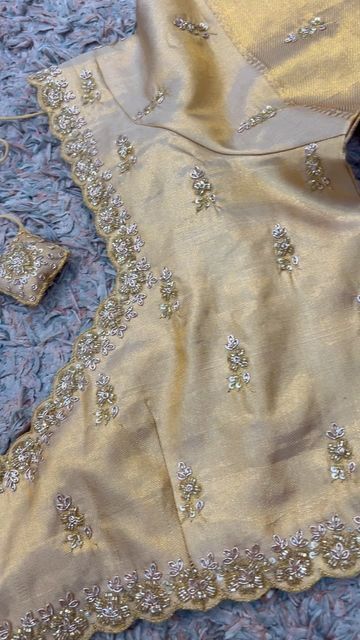 Cream Color Maggam Work Blouse, Pelli Blouse Designs, Maggam Work For Pattu Sarees, Gold Work Blouse Designs, Tissue Blouse Work Designs, Cream Blouse Designs, Gold Blouse Designs Indian, Silver Maggam Work Blouses, Cream Blouse Work Design