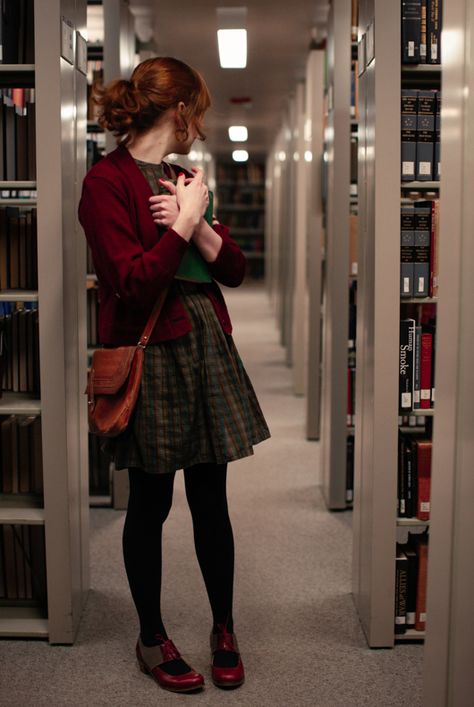 Librarian Style, Librarian Chic, Geek Culture, Mode Inspo, 가을 패션, Clothes Horse, Inspiration Mode, Mode Vintage, Looks Style