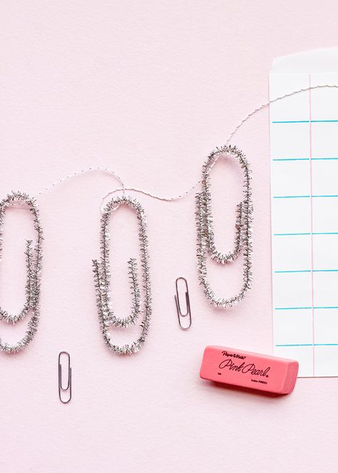 Back-to-School Paper Clip Garland Happy Crafts, Copper Canyon, School Paper, Handmade Charlotte, Back To School Crafts, Back To School Party, School Decor, Daycare Ideas, School Celebration