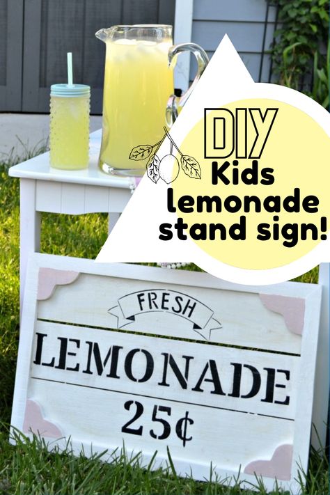 diy lemonade stand Pop Up Stand Ideas, Country Front Porch Ideas, Kids Lemonade Stand, Kids Lemonade Stands, Lemonade Stand Sign, Country Front Porches, Plaid Crafts, Diy Lemonade Stand, Kids Lemonade