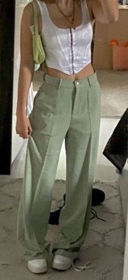 Beige Trousers Outfit, Luiza Cordery, Green Trousers Outfit, Hslot Outfit Ideas, Trousers Outfit, Corset Outfit, Trouser Outfit, Green Trousers, Green Fits