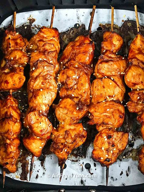 Air fryer Chinese Chicken on a stick (Chinese chicken skewers) - Air Fryer Yum Chicken On A Stick Chinese, Chinese Chicken On A Stick Recipe, Chicken On A Stick Recipe, Air Fryer Chinese, Chicken Appetizers Easy, Easy Chinese Chicken, Chicken Skewer Recipe, Chicken On A Stick, Chicken Appetizers