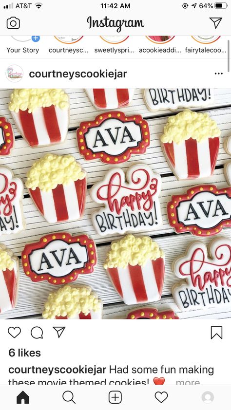 Red Carpet Cookies Decorated, Hollywood Theme Cookies, Christmas Movie Cookies Decorated, Movie Theme Cookies, Hollywood Cookies, Cookie Room, Movie Birthday, Movie Themes, Movie Party