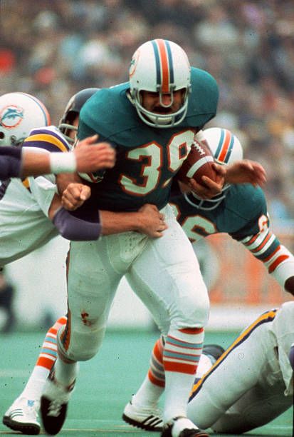 Larry Csonka Miami Pictures and Photos - Getty Images 1972 Miami Dolphins, Super Bowl Games, American Football Quotes, Nfl Dolphins, Nfl Football Pictures, Miami Dolphins Football, Nfl Pictures, Baltimore Colts, Nfl Football Players