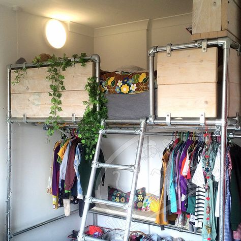 High Platform Bed, Pallet Furniture Bed, Bed Made From Pallets, Loft Bed Ideas, Cama Closet, Kids Clothes Storage, Diy Loft Bed, Diy Bunk Bed, Loft Bed Frame