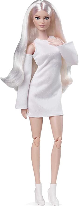 Barbie Signature Looks Doll (Tall, Blonde) Fully Posable Fashion Doll Wearing White Dress & Platform Boots, Gift for Collectors : Toys & Games Barbie Signature Looks, Blonde Dress, New Barbie Dolls, Barbie Signature, Blonde Waves, Barbie Style, Hair Wear, Signature Look, Mattel Barbie