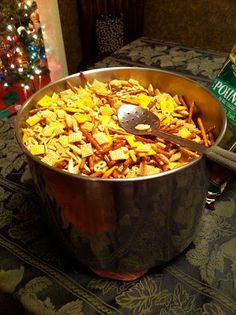 Texas TrashA holiday tradition in my house! This is a great non sweet treat to make for the family or... Texas Trash Chex Mix Recipes, Texas Trash Recipe, Trash Recipe, Caramel Bars Recipe, Xmas Foods, Christmas Lasagna, Snacky Foods, Texas Trash, Chex Mix Recipes