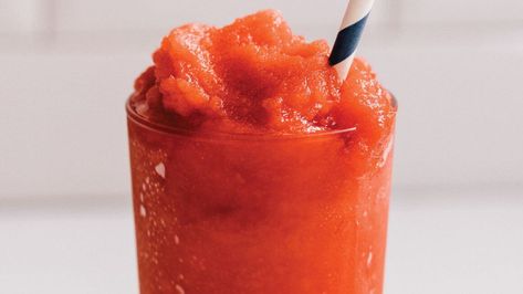 Fruit Punch Slushi: Mississippi Food, Birthday Cake Milkshake, Ninja Ice Cream Recipe, Cookie Milkshake, Slushy Drinks, Frozen Treats Recipes, Slush Recipes, Slushie Recipe, Ninja Recipes