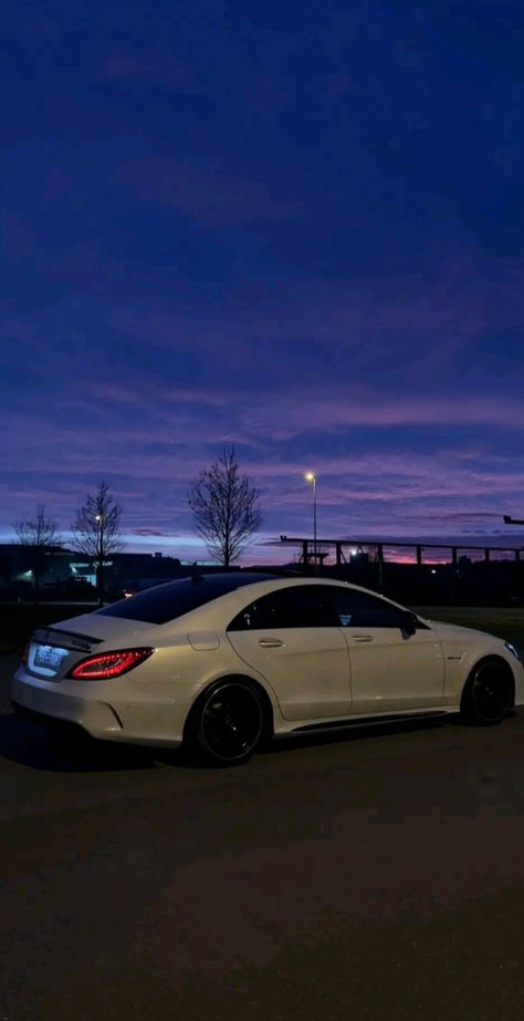 Mercedes Wallpaper Luxury, Cls 63 Amg Wallpaper Iphone, Cls 63 Amg Wallpaper, Amg Wallpaper, Cls 63, Cls 63 Amg, Mercedes W211, Mercedes Wallpaper, New York Wallpaper