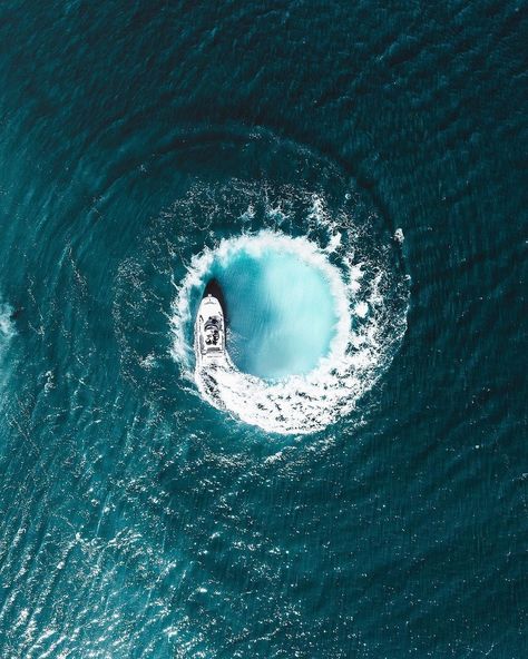 Photo Inspiration  Follow: @bestphototips -  @airpixels  Support this photographer and see more of their amazing photos. - #bestphototips to be featured - #photographerlife  #perspective Bird Eye View, Have A Great Friday, Moment Photography, Circle Game, Diamond Beach, Aerial Images, Sea Wave, Summer Memories, Aerial Photo