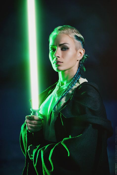 Female Jedi, Disfraz Star Wars, Star Wars Bb8, Star Wars Models, Star Wars Characters Pictures, Star Wars Rpg, Star Wars Costumes, Star Wars Women, Star Wars Pictures