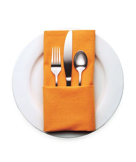 You don't have to be an origami master to make a linen napkin feel extra special. Here, four quick ideas for a stylish table setting. Folding Napkins With Silverware, Napkins With Silverware, Table Settings Dinner, Wedding Napkin Folding, Napkin Origami, Diy Napkin Folding, Folding Napkins, Napkin Folding Ideas, Easy Napkin Folding