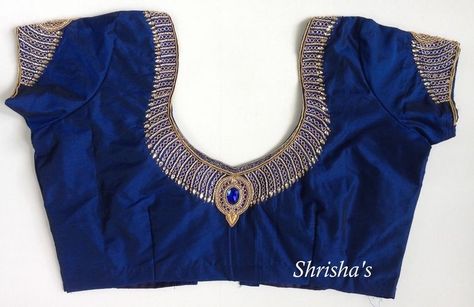 Ethnic Suits For Women, Types Of Blouse Designs, Ethnic Dresses For Women, Ethnic Dresses, Wedding Saree Blouse Designs, New Blouse Designs, Sari Blouse Designs, Silk Saree Blouse Designs, Simple Blouse Designs