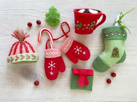 Cozy December! | Patreon Cozy December, Mug Pattern, Grandma Crafts, Mitten Ornaments, Felt Animal Patterns, Needle Felting Diy, Felt Crafts Christmas, Felt Crafts Patterns, Tiny Clothes