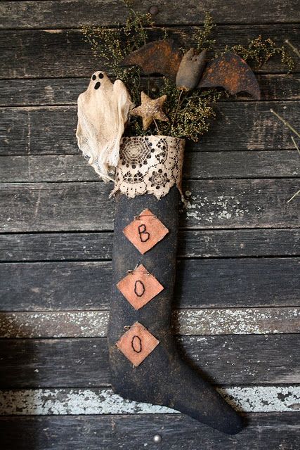 Primitive Halloween Decor, Primitive Fall, Primitive Halloween, Fall Halloween Crafts, Halloween Doll, Primitive Crafts, Halloween Decorating, Fall Halloween Decor, Halloween Craft