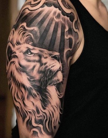 Regal Italian Tattoo Sleeve Royalty Tattoo, Sun Rays Tattoo, Lion Shoulder Tattoo, Ray Tattoo, Italian Tattoos, Realistic Tattoo Sleeve, Lion Head Tattoos, Mens Shoulder Tattoo, Cool Arm Tattoos