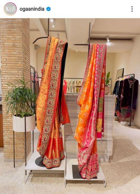 Boutique Interior Ideas, Boutique Saree, Clothing Boutique Interior, Craft Store Design, Saree And Blouse, Saree Draping Styles, Boutique Display, Boutique Interior Design, Boutique Decor