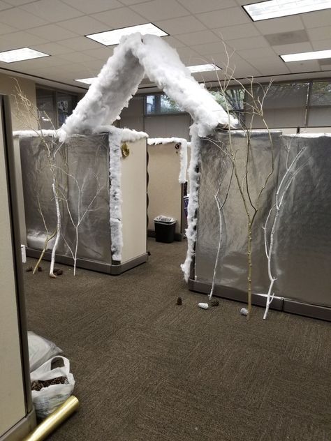 Step 4 Branches spray painted white and gold Winter Wonderland Office Decorations White Christmas, Cubicle Winter Wonderland, Winter Wonderland Cubicle Ideas, Christmas Cubicle Decorations, Christmas Competitions, Office Cubicle, Cubicle Decor, Office Christmas Decorations, Winter Woodland