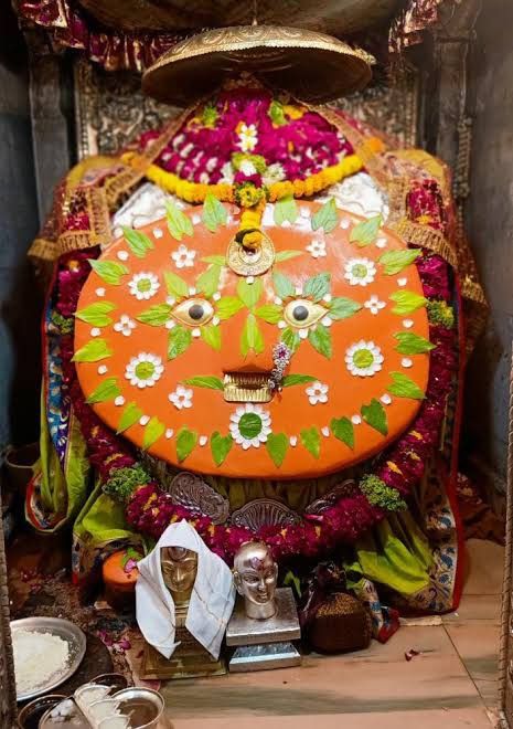 Yedeshwari Devi Photo Hd, Yedeshwari Devi, Laxmi Mata, Rangoli Designs Photos, Phone Wallpaper For Men, Download Cute Wallpapers, Indian Army, My Photo Gallery, Rangoli Designs