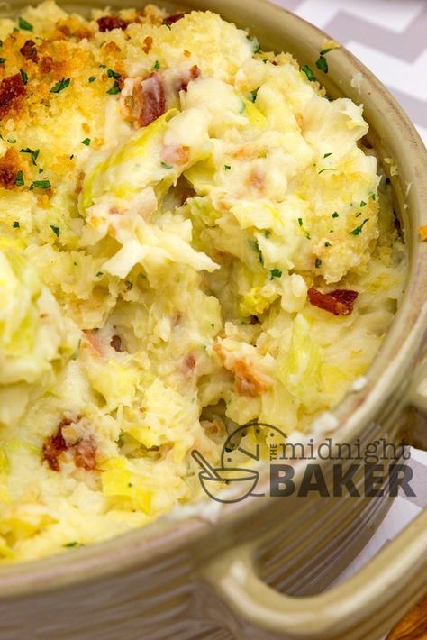 Velvety mashed potatoes combine with savory sauteed leeks to make this tasty side dish casserole. This could be a meal in itself! Leek And Potato Recipes, Leek Recipes Side Dishes, Cabbage Sauteed, Potato Casseroles, Leek Recipes, Meat And Vegetables, Hot Dish, Potato Recipes Side Dishes, Veg Dishes