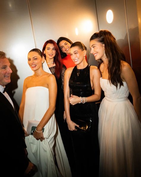 phoebe tonkin, dua lipa, kendall jenner, hailey bieber and camila morrone Kendall Jenner Hailey, Academy Museum Gala, Brown Sequin Dresses, Academy Museum, Camila Morrone, Fashion Idol, Motion Pictures, Gala Events, Phoebe Tonkin