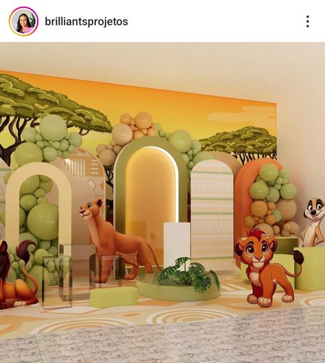 Lion King Photoshoot, Bedroom Mural, Photo Corner, Lion King Birthday, Baby Birthday Themes, King Birthday, Bedroom Murals, Photo Corners, Birthday Themes