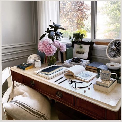 French Country Desk Office Spaces, Parisian Desk Decor, Lommarp Desk Ikea Ideas, Home Office Desk Ideas Work Stations, Home Office Styling, English Cottage Office, Old Money Desk, Bedroom With Desk Layout, Dark Study Table