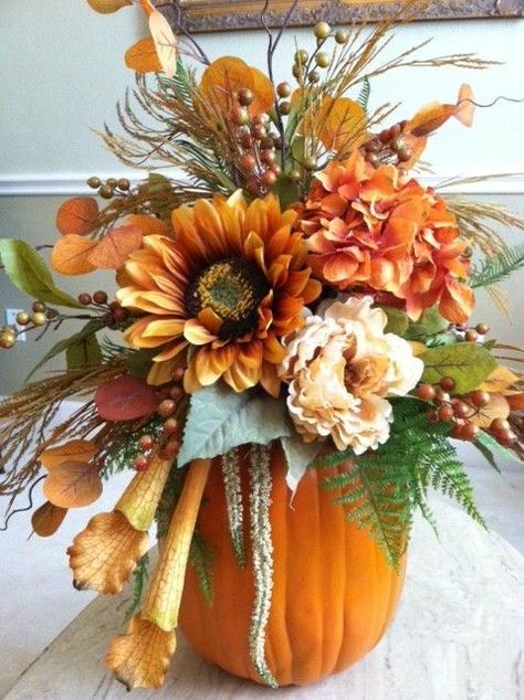 30+ Best Fall & Halloween season home decoration DIY Ideas - Hike n Dip Thanksgiving Floral Arrangements, Thanksgiving Floral, Pumpkin Arrangements, Fall Flower Arrangements, Fall Floral Arrangements, Diy Arrangements, Pumpkin Flower, Wedding Themes Fall, Fall Arrangements