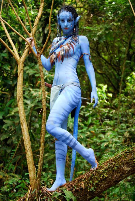 Neytiri full body by chocobochic Sully Costume, Neytiri Avatar, Avatar Neytiri, Cosplay Couple, Avatar Cosplay, Celebrity Photographers, Gods Girl, Body Shots, Beltane