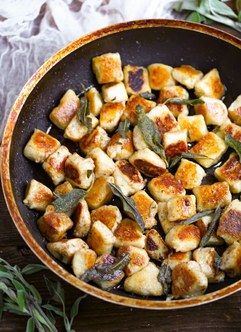 Homemade Gnocchi Recipes, Recipes Gnocchi, Butter Sage Sauce, Gnocchi Sauce, Vegetarian Dumpling, Gnocchi Recipes Homemade, Brown Butter Sage Sauce, Brown Butter Sage, Sage Sauce