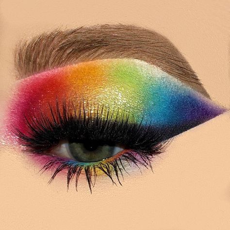 Multicolored Eyeshadow, Rainbow Eyeshadow Looks, Drag Queen Makeup Tutorial, Eyeshadow Rainbow, Rainbow Beauty, Everyday Eyeshadow, Rainbow Eyeshadow, Drag Queen Makeup, Rainbow Eyes