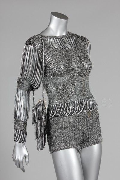 Vintage Fashion 1970, Crochet Silver, Metallic Crochet, Fashion 1970s, 1970s Fashion, Black Chain, Chain Mail, 60s Fashion, Mellow Yellow